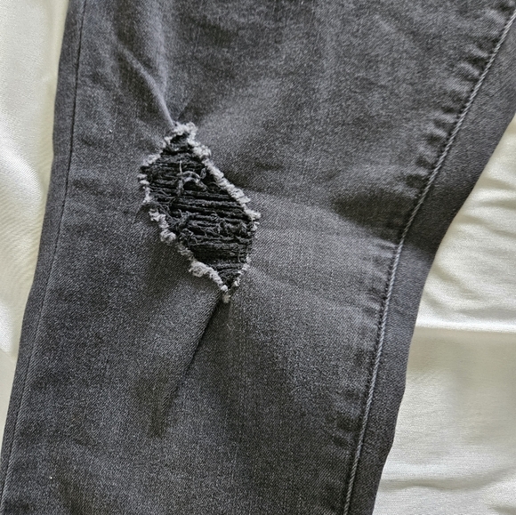 Judy Blue Distressed Black Women's Jeans Button Up Size 15/32 - Picture 7 of 10